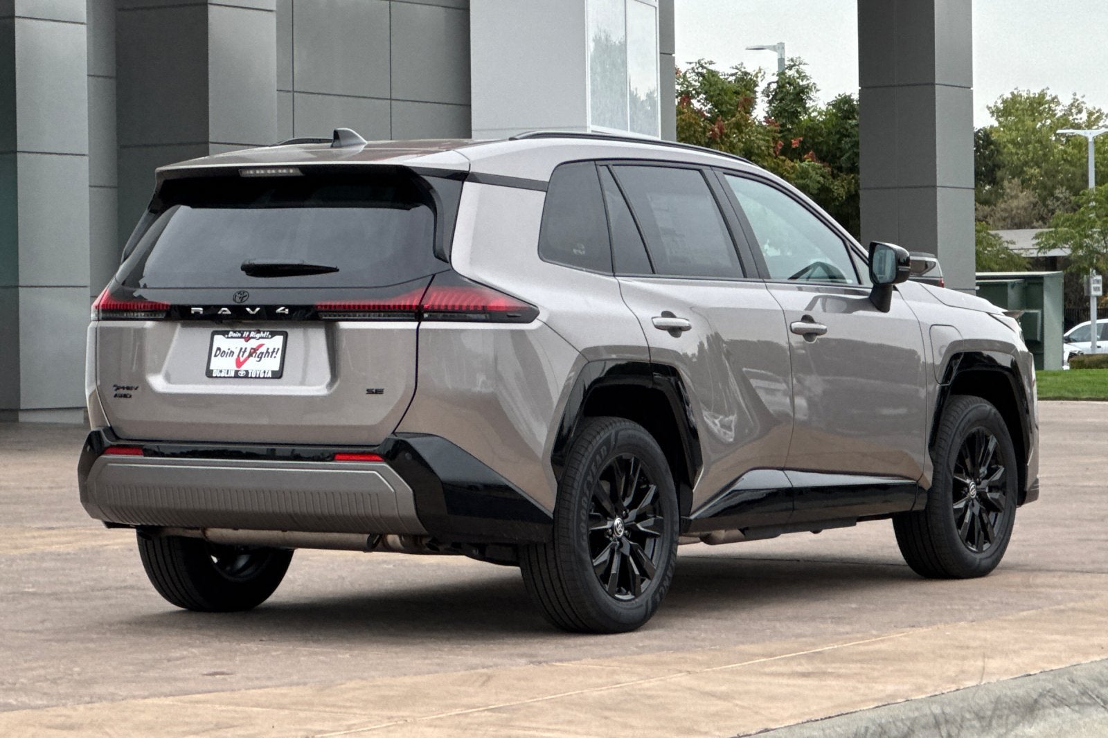 2026 Toyota RAV4 Plug-In Hybrid SE