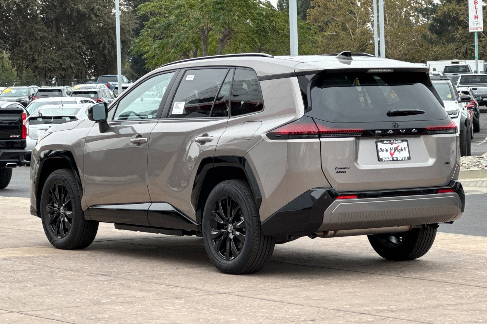 2026 Toyota RAV4 Plug-In Hybrid SE