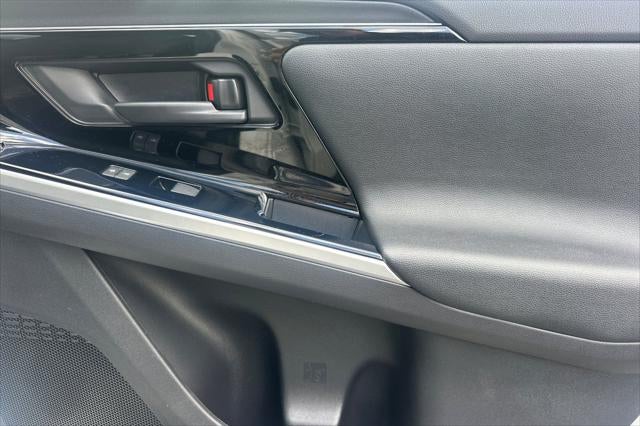 2024 Toyota bZ4X XLE