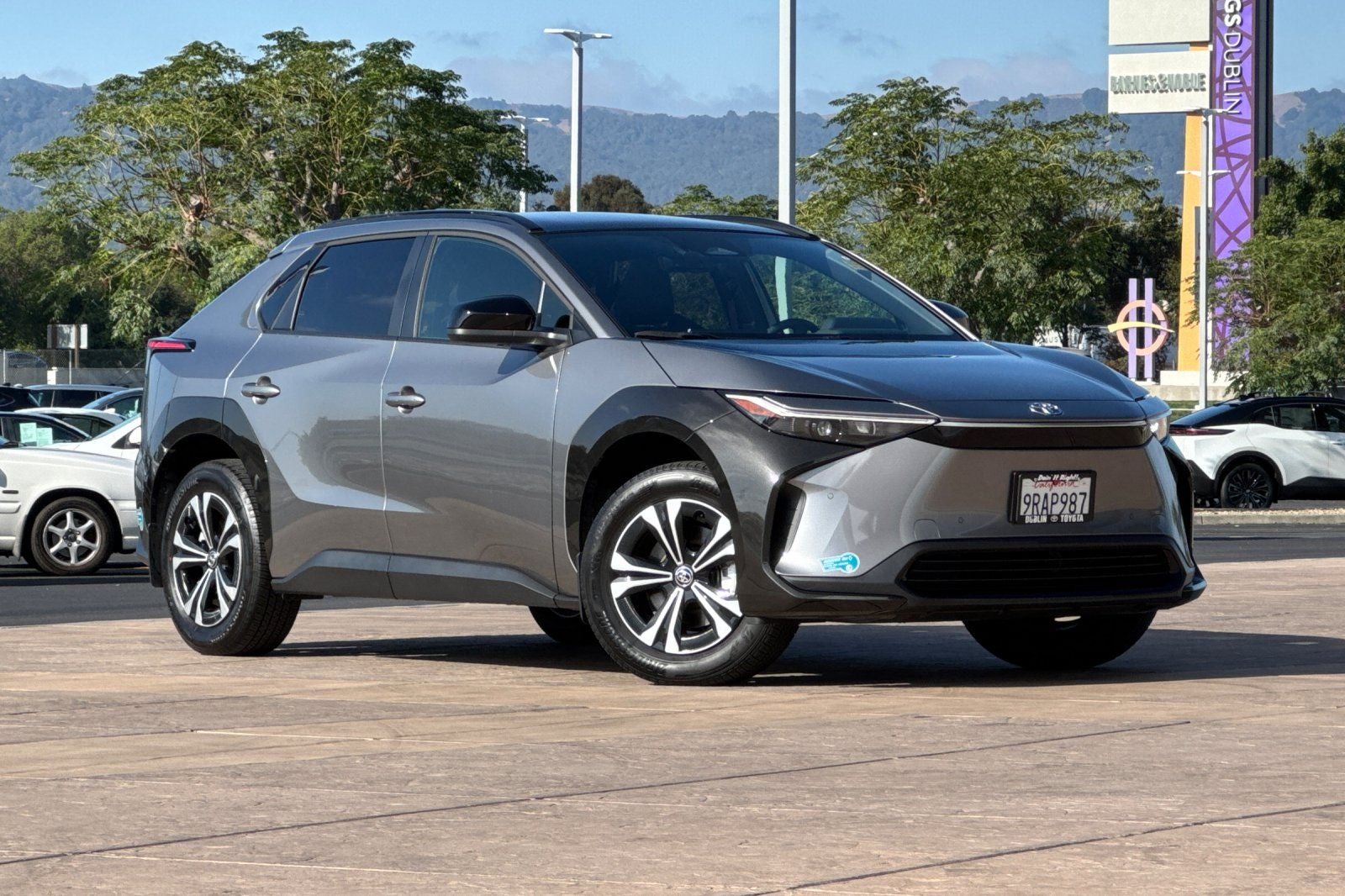 2024 Toyota bZ4X XLE