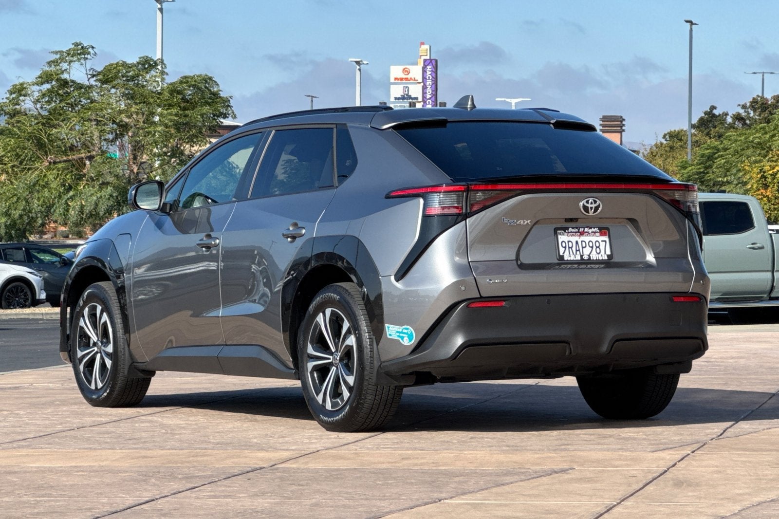2024 Toyota bZ4X XLE