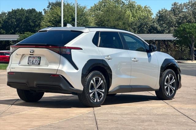 2024 Toyota bZ4X XLE
