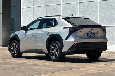 2024 Toyota bZ4X XLE