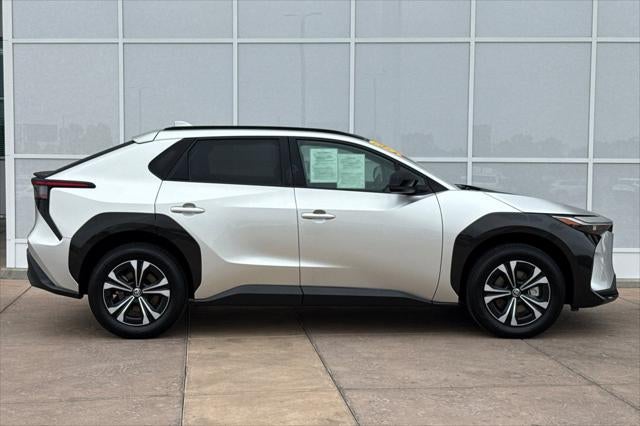 2024 Toyota bZ4X XLE