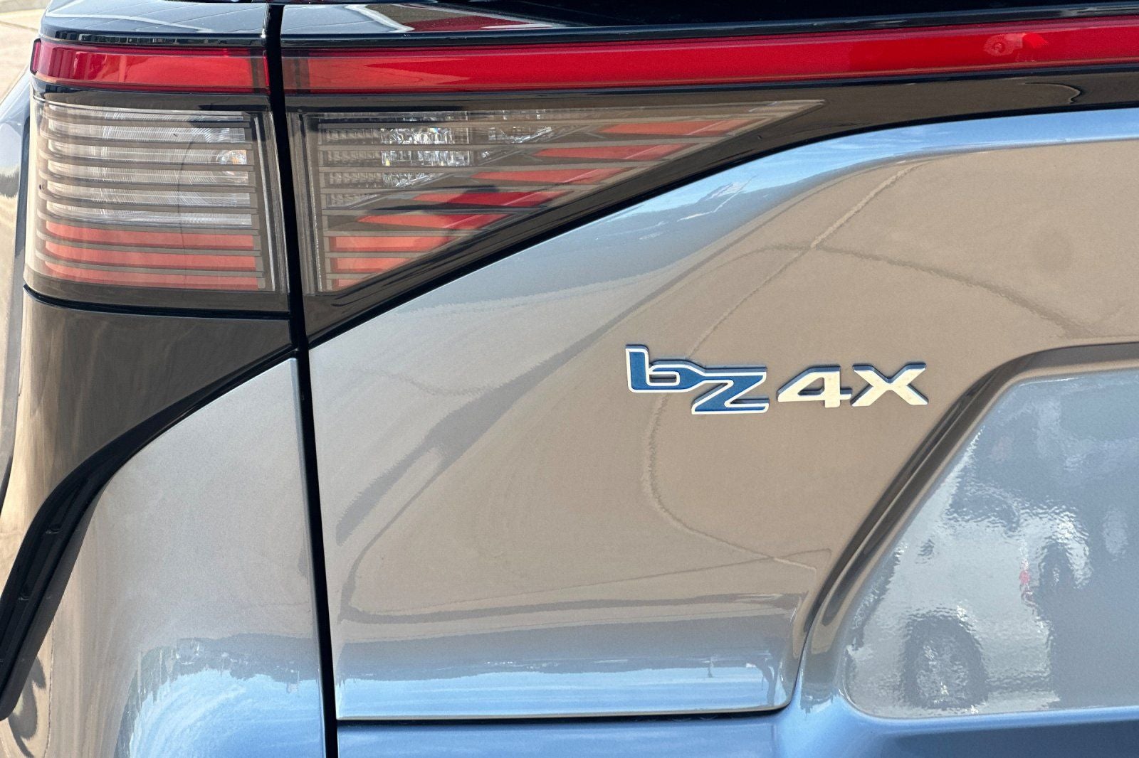 2024 Toyota bZ4X XLE