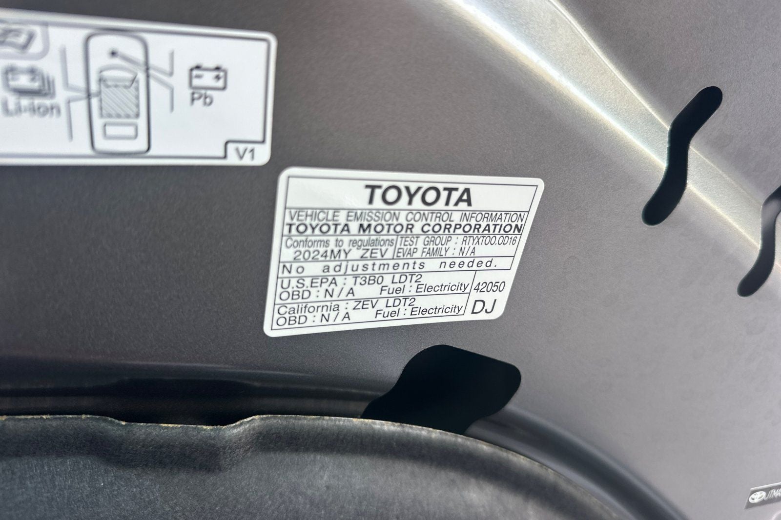 2024 Toyota bZ4X XLE