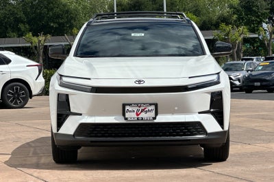 2026 Toyota C-HR Base
