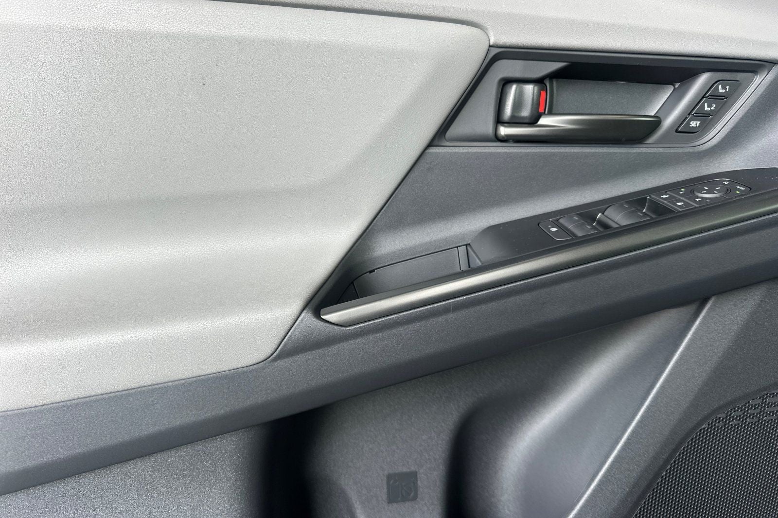 2026 Toyota C-HR Base