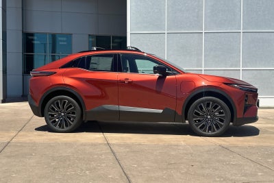 2026 Toyota C-HR XSE