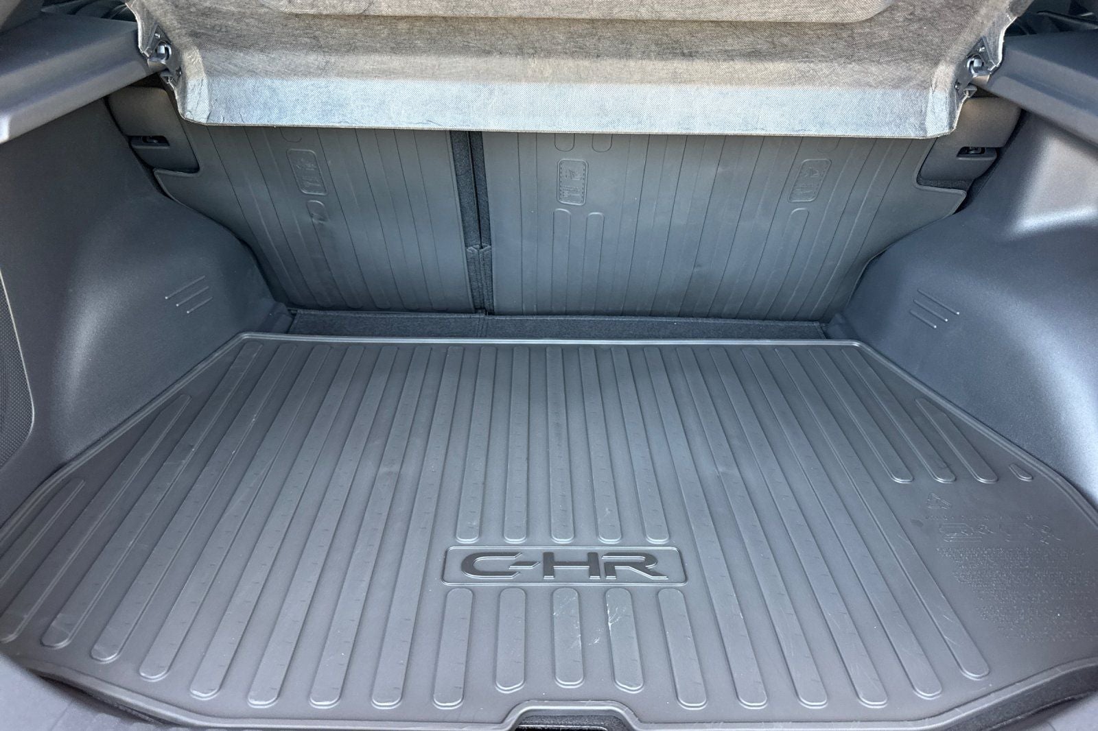 2026 Toyota C-HR XSE