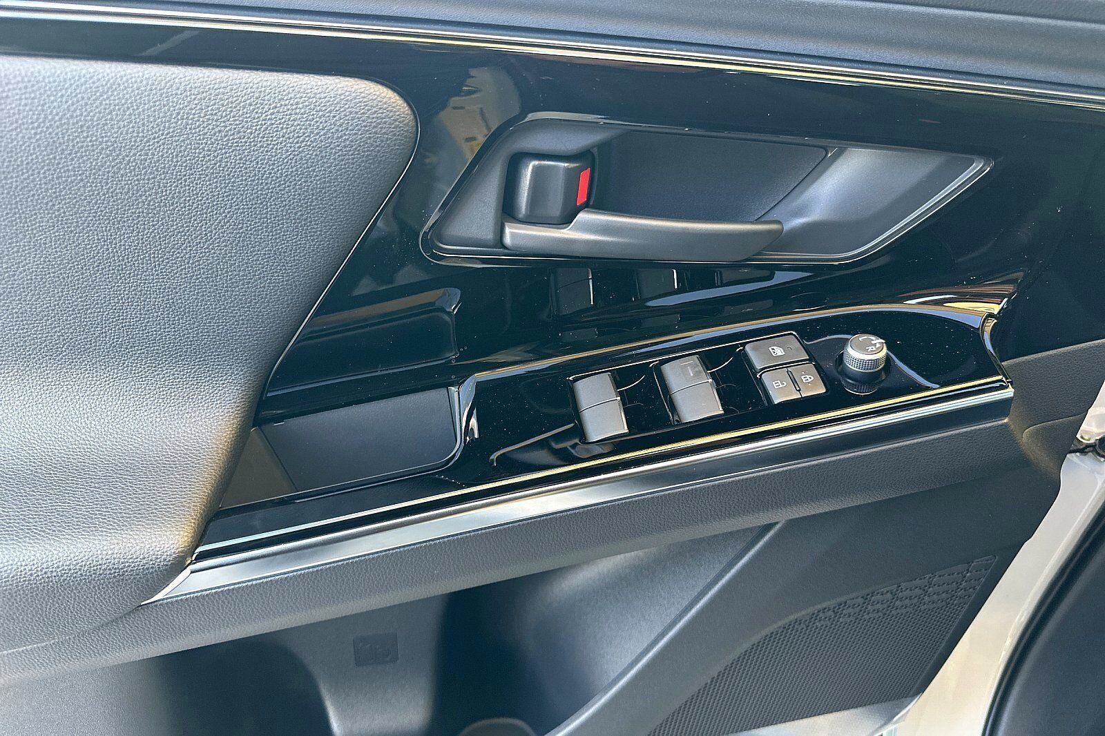 2023 Toyota bZ4X Limited