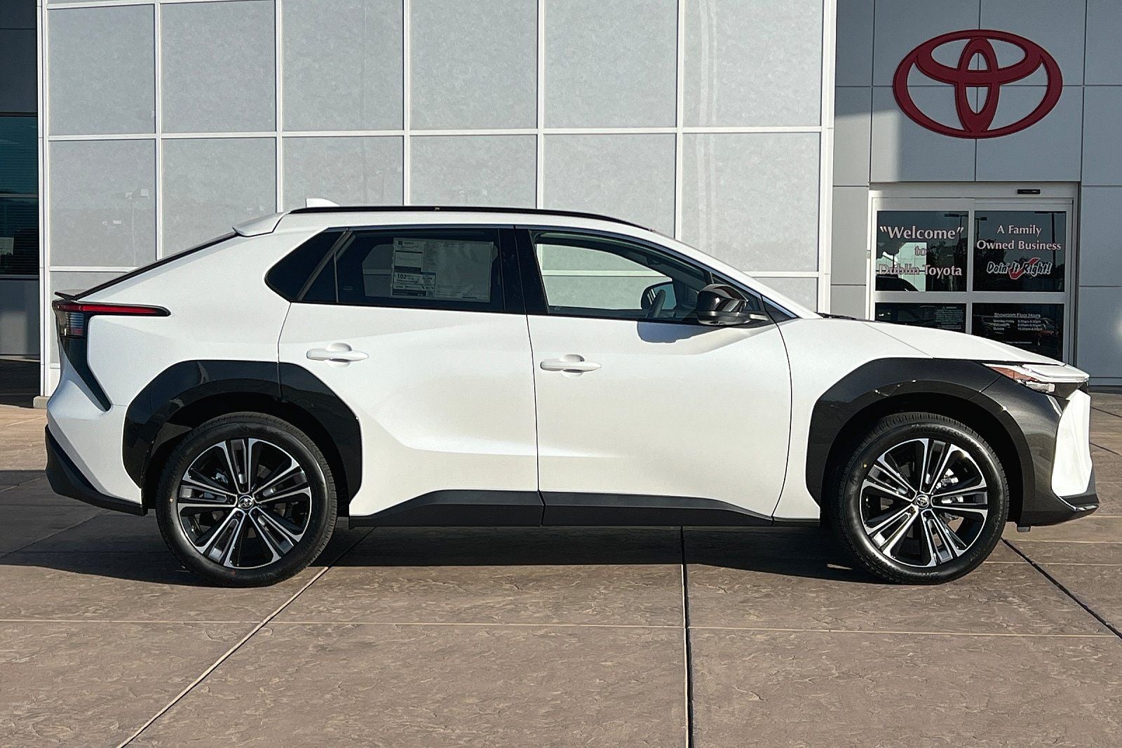 2023 Toyota bZ4X Limited