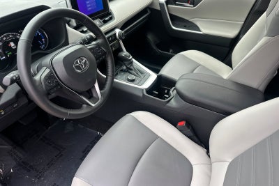2025 Toyota RAV4 Hybrid XLE Premium