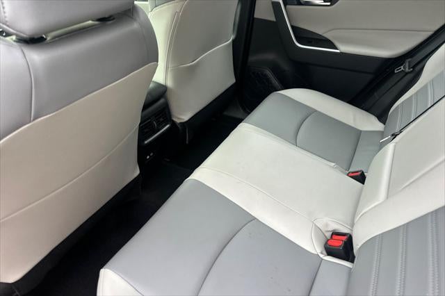 2025 Toyota RAV4 Hybrid XLE Premium