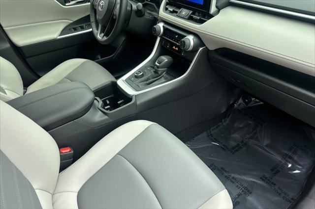 2025 Toyota RAV4 Hybrid XLE Premium