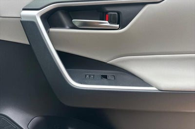 2025 Toyota RAV4 Hybrid XLE Premium