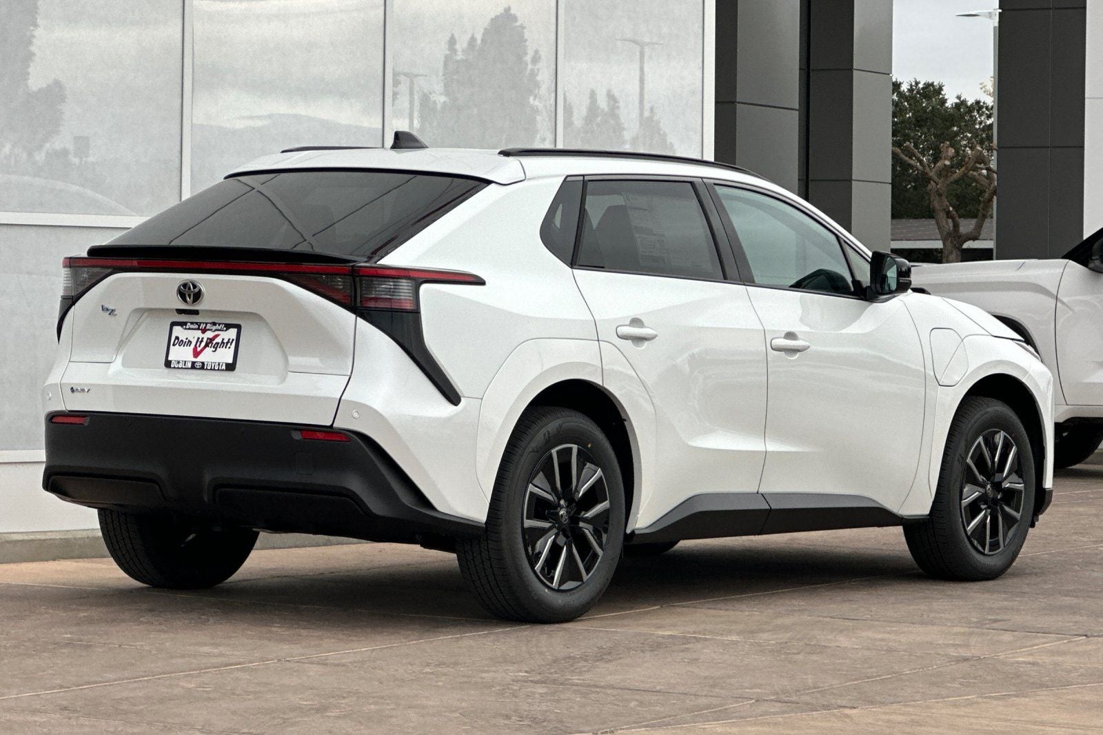 2026 Toyota bZ XLE Plus