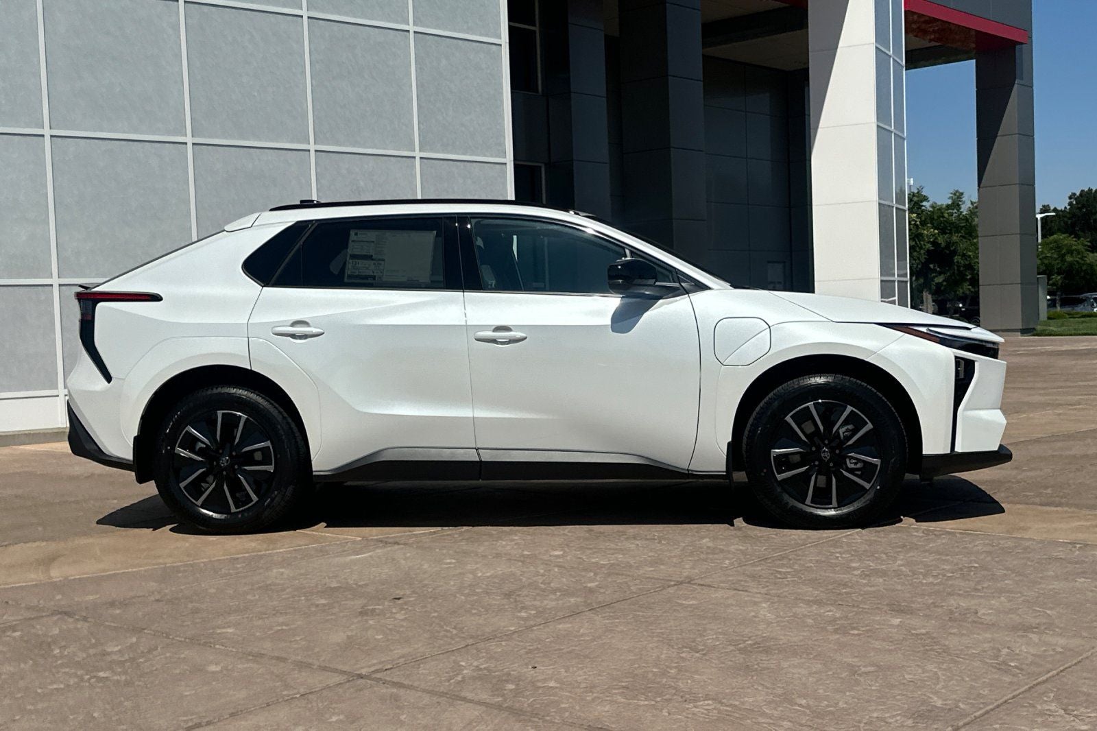 2026 Toyota bZ XLE Plus