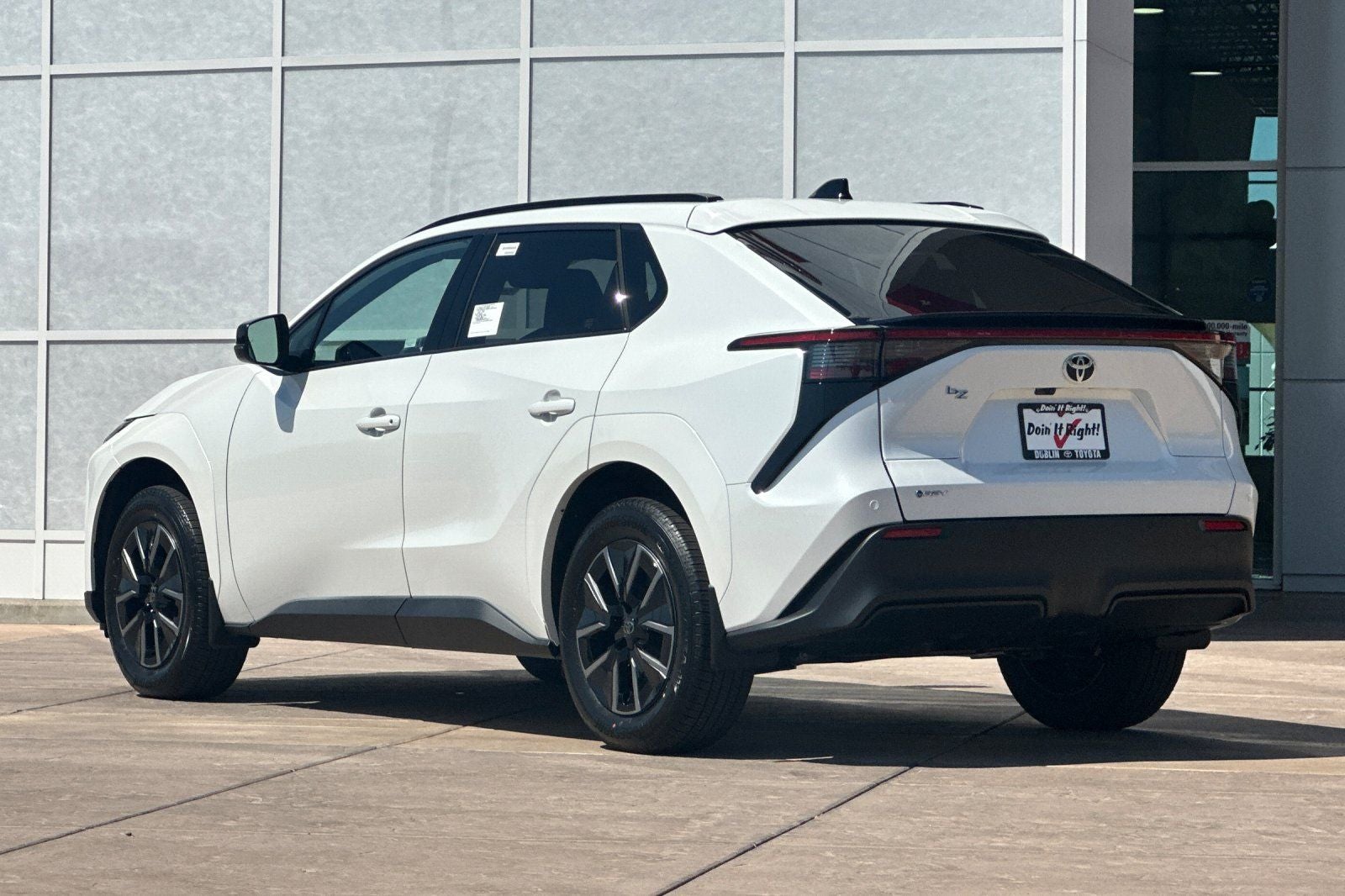 2026 Toyota bZ XLE Plus