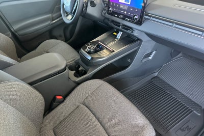 2027 Toyota bZ4X XLE