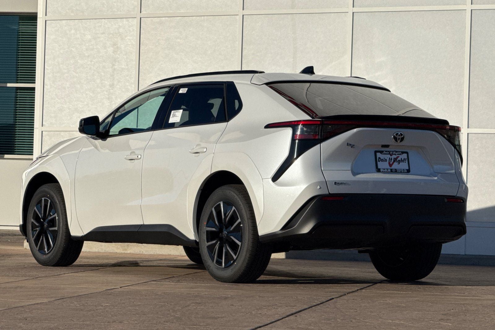 2026 Toyota bZ XLE Plus