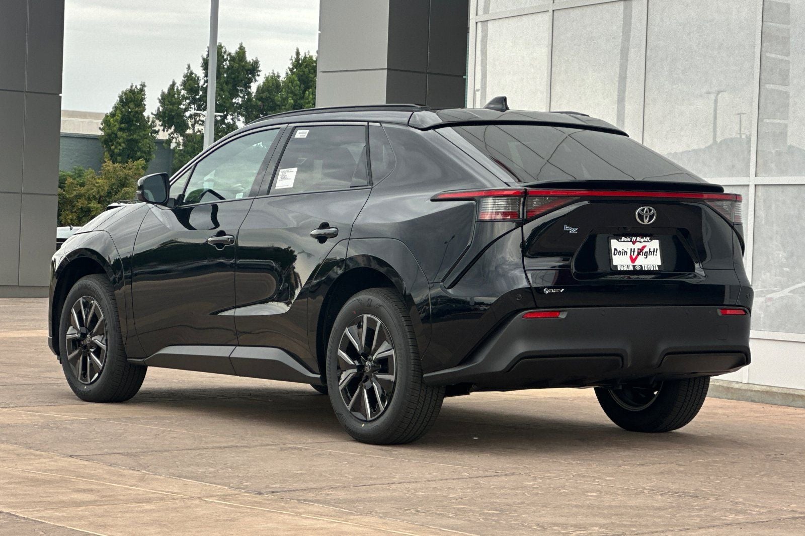 2026 Toyota bZ XLE Plus
