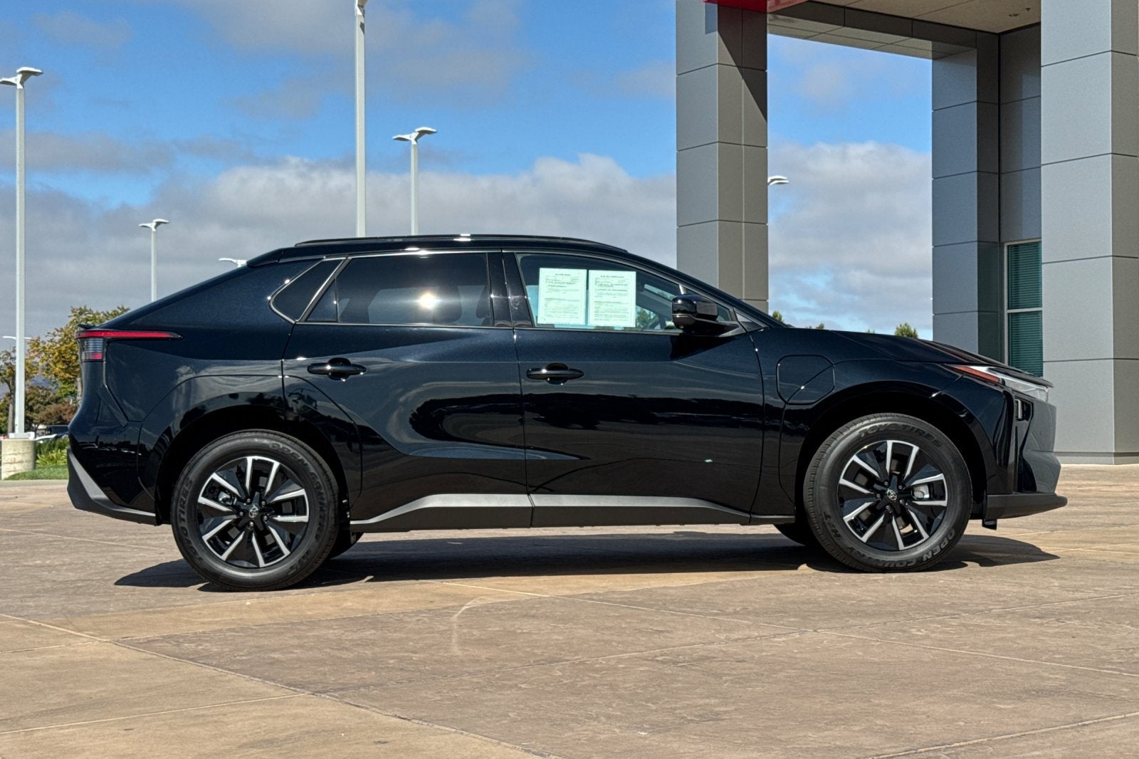 2026 Toyota bZ XLE Plus