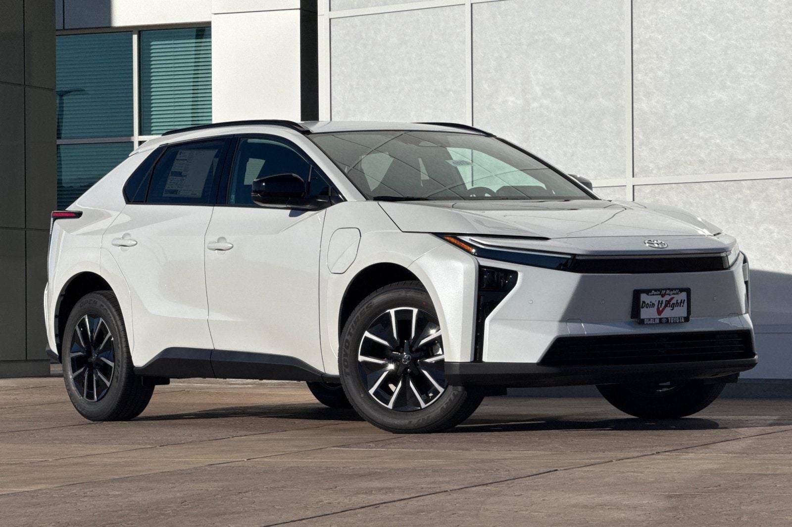 2026 Toyota bZ XLE Plus