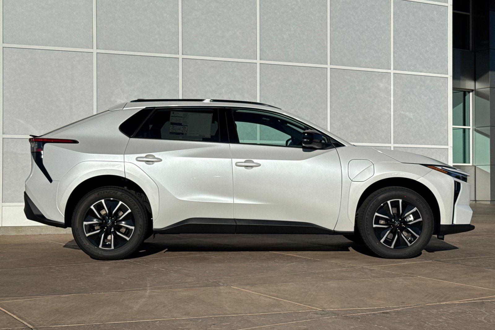 2026 Toyota bZ XLE Plus