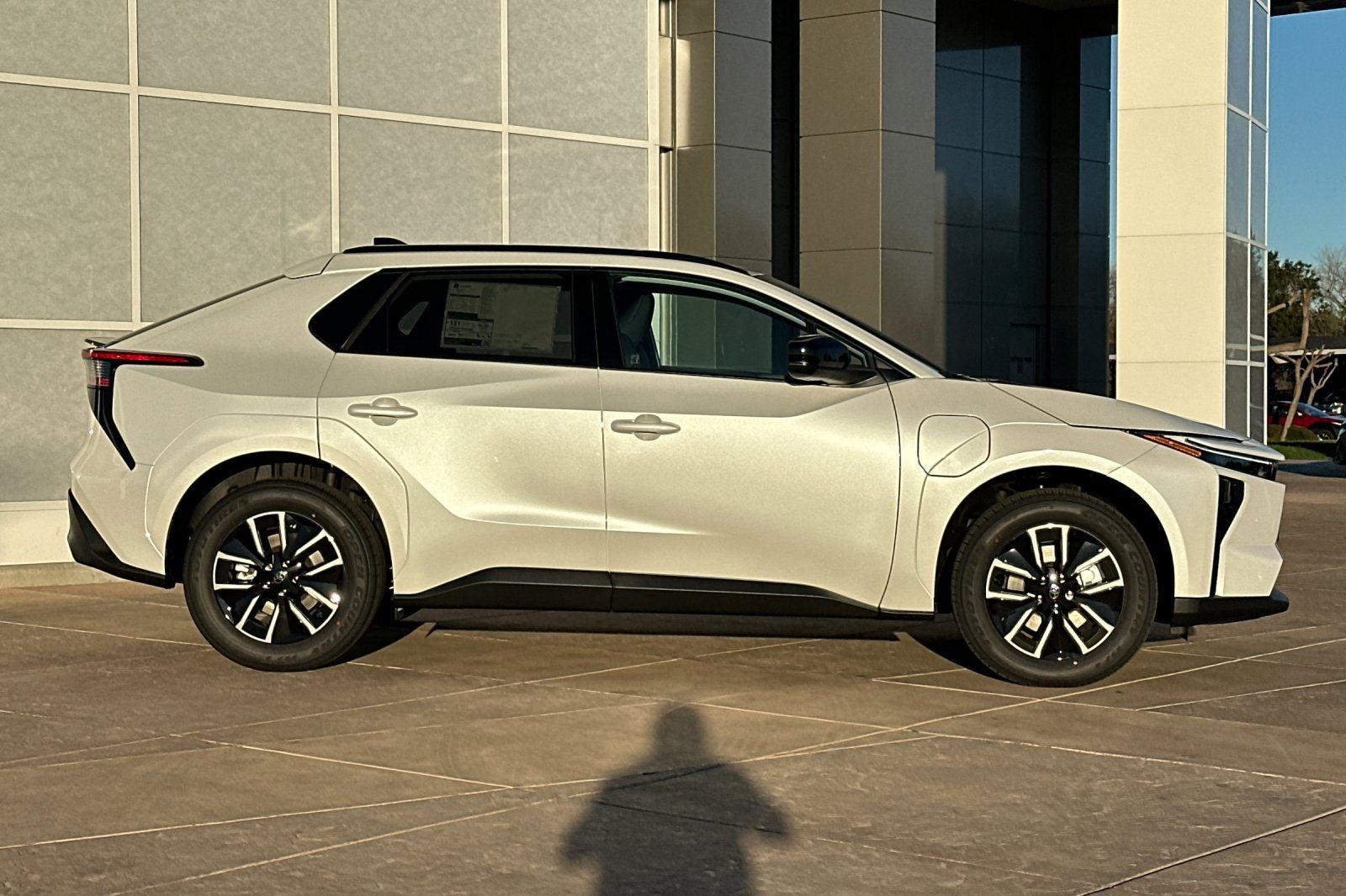 2026 Toyota bZ XLE Plus