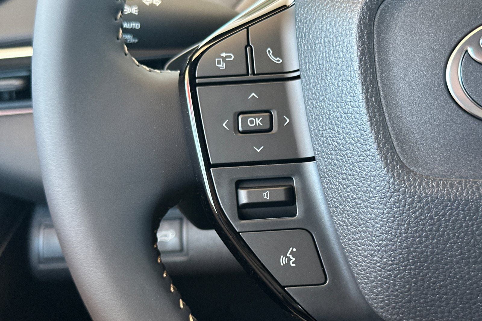 2026 Toyota bZ Woodland Premium