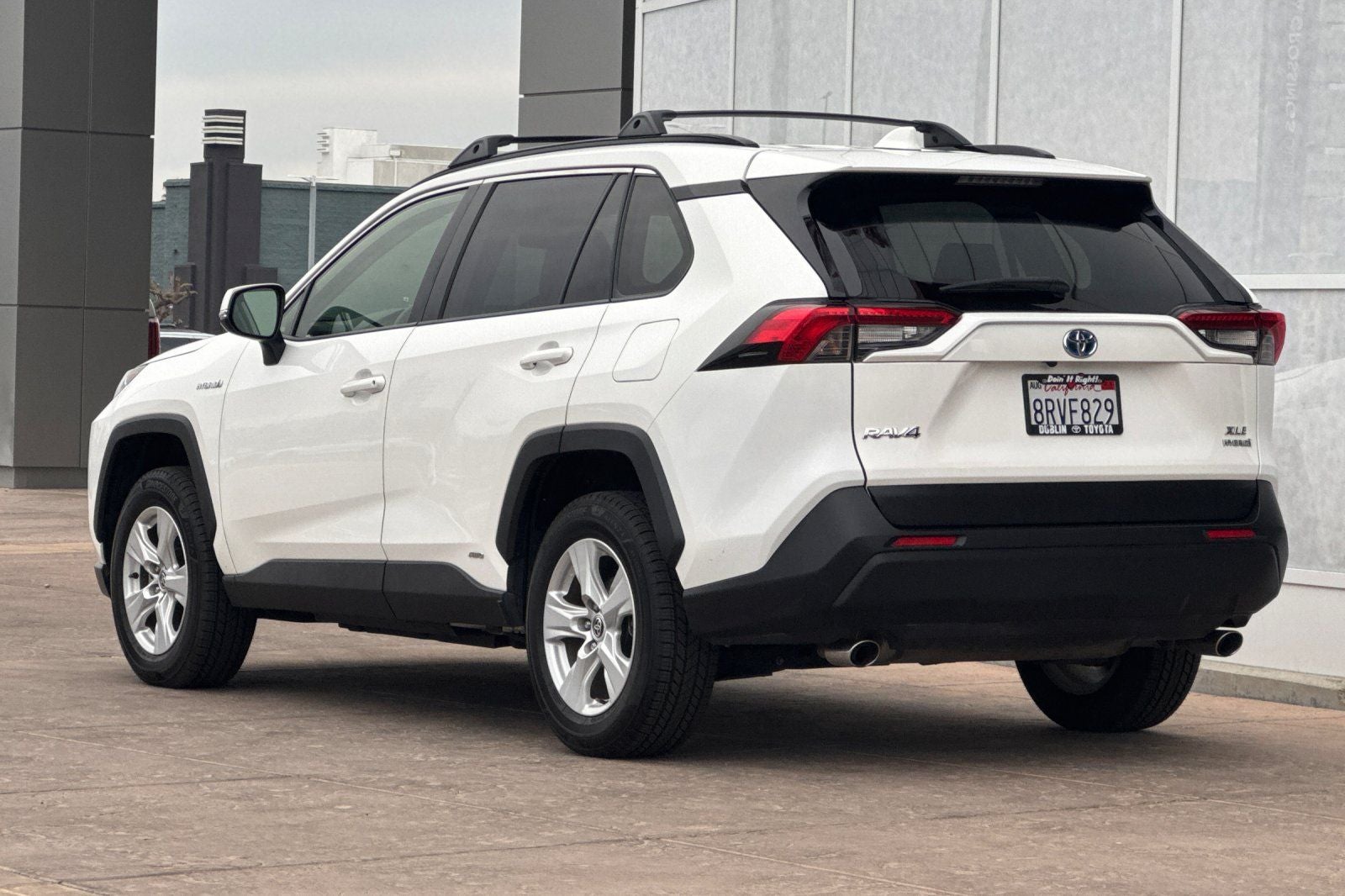 2020 Toyota RAV4 Hybrid XLE