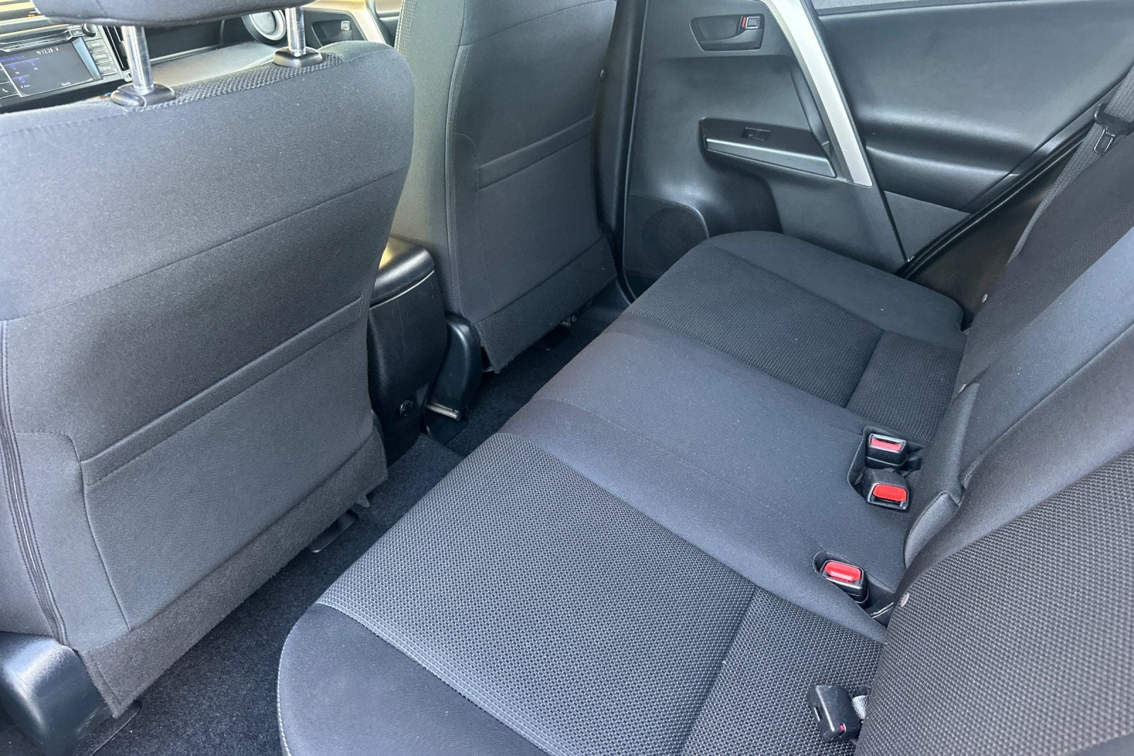 2018 Toyota RAV4 Hybrid LE