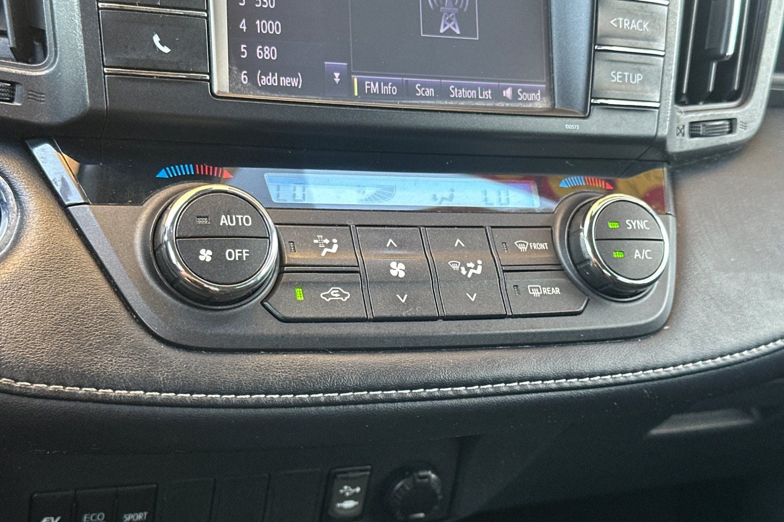 2018 Toyota RAV4 Hybrid LE