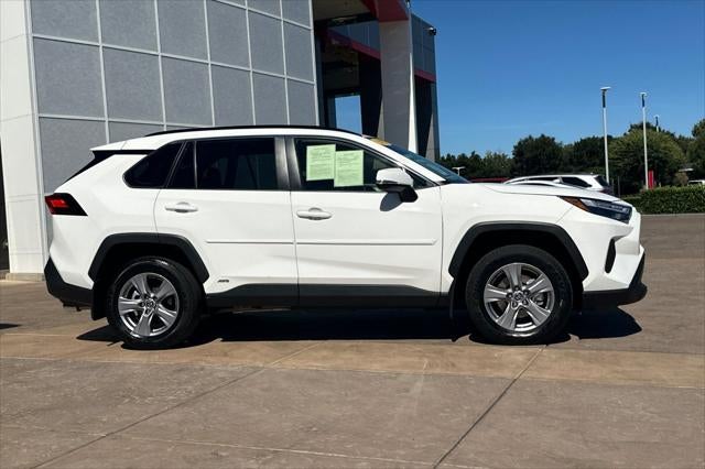 2025 Toyota RAV4 Hybrid XLE