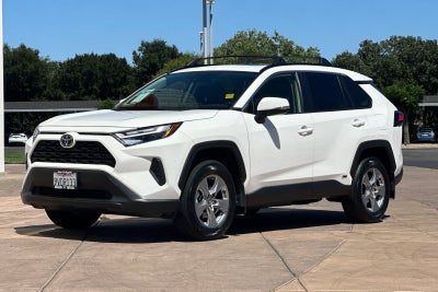 2025 Toyota RAV4 Hybrid XLE