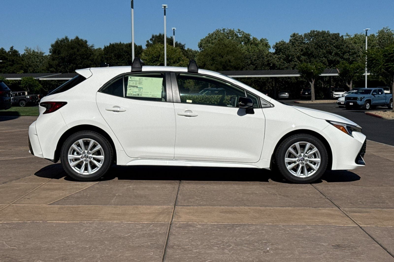 2026 Toyota Corolla Hatchback SE