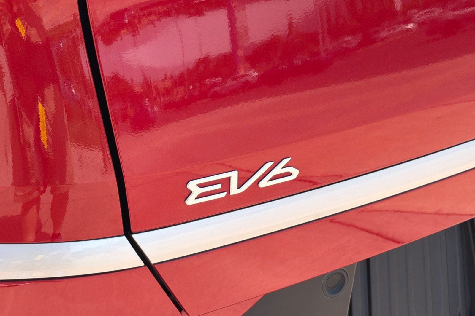 2024 Kia EV6 Light