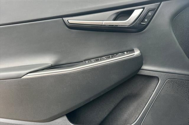 2024 Kia EV6 Light