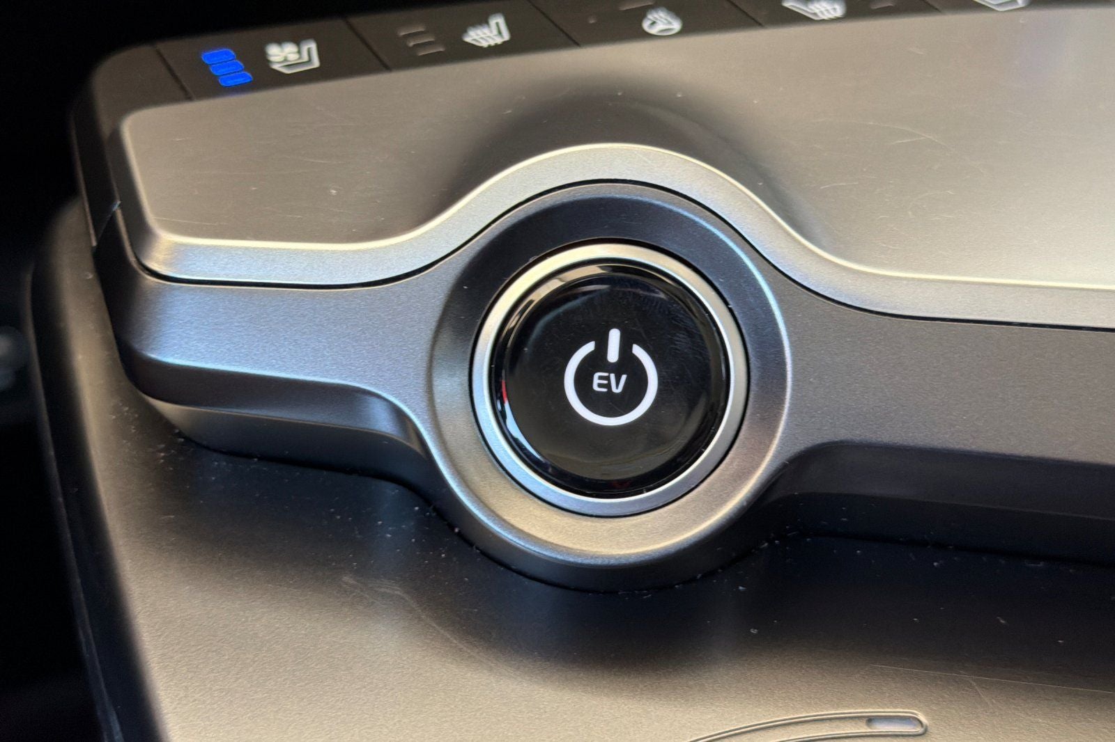 2024 Kia EV6 Wind