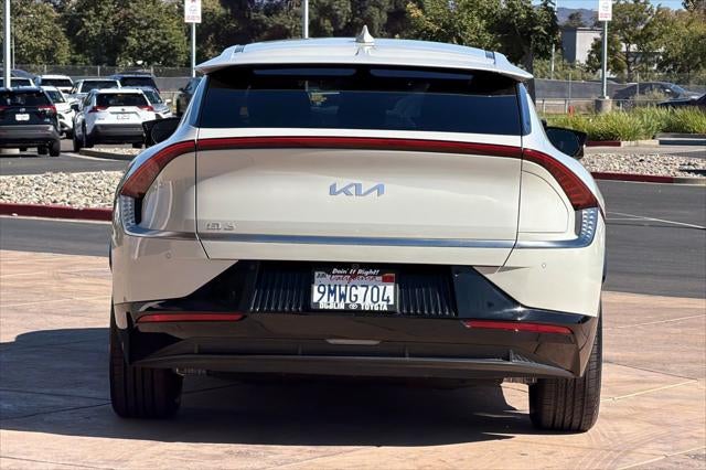 2024 Kia EV6 Wind