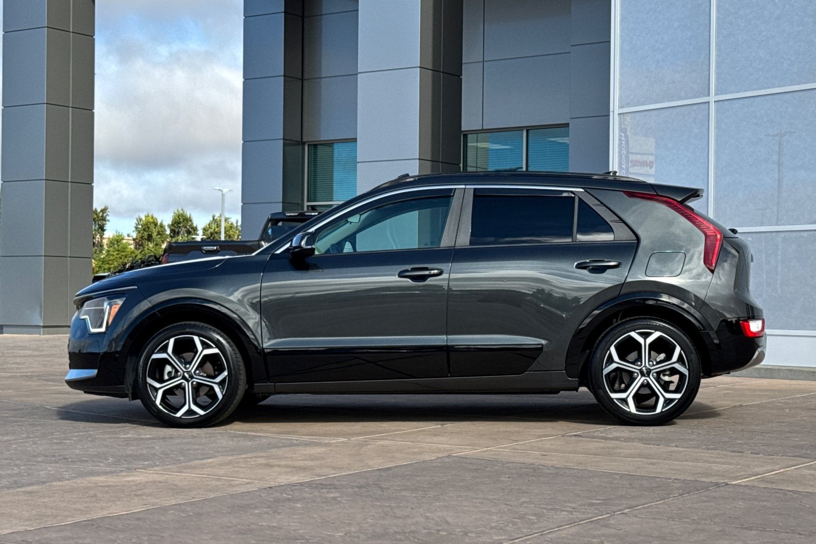 2024 Kia Niro EX Touring