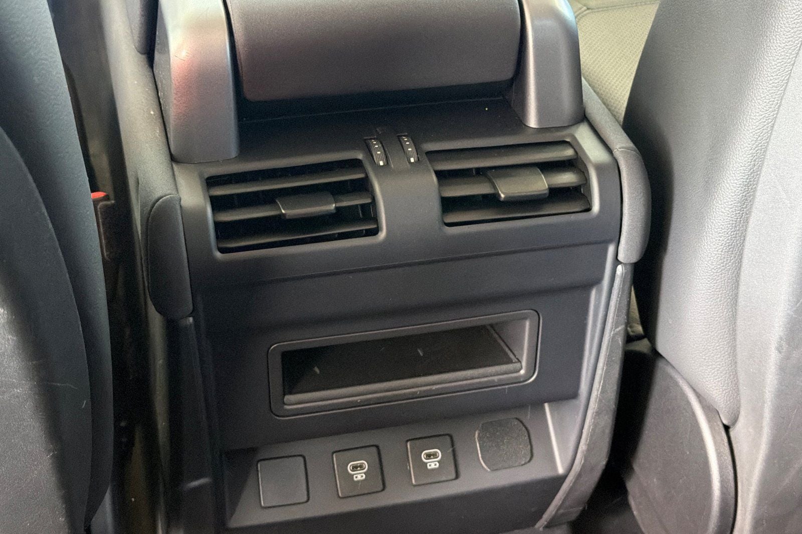 2023 Land Rover Defender 110 S