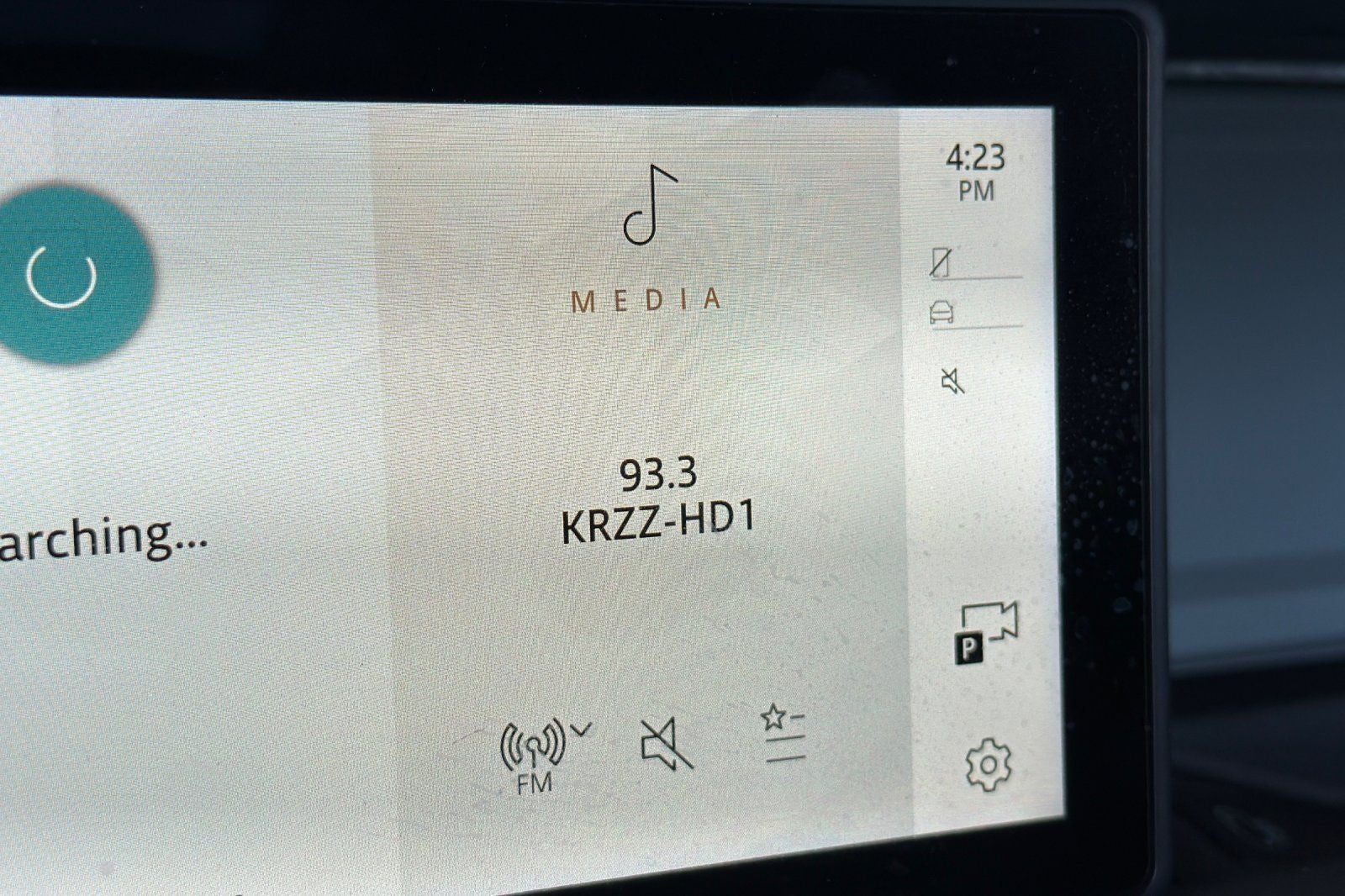 2023 Land Rover Defender 110 S