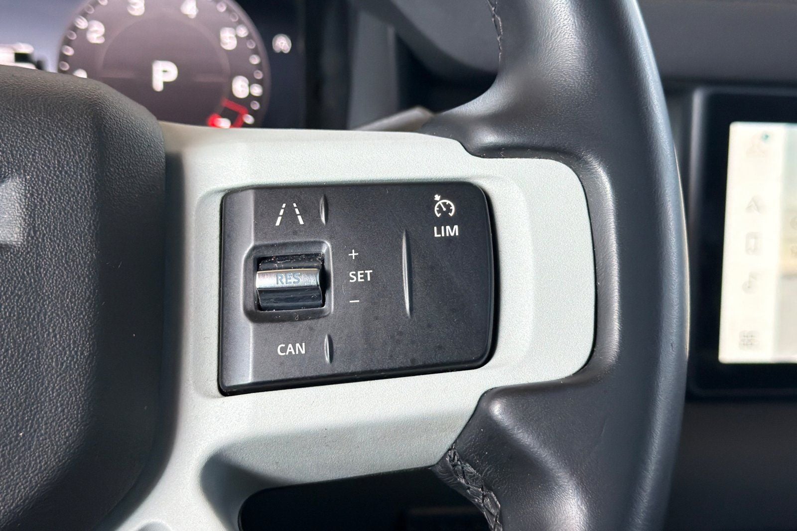 2023 Land Rover Defender 110 S