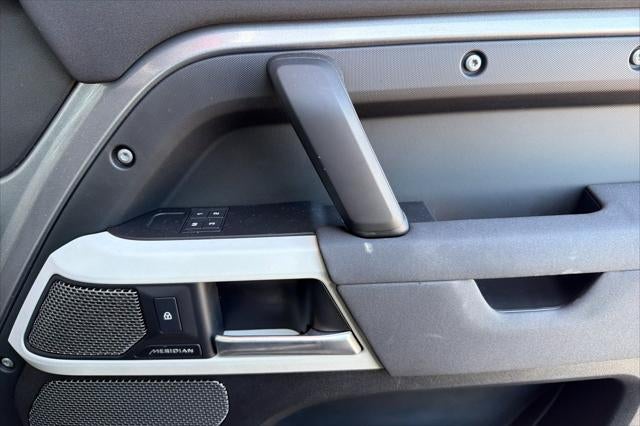 2023 Land Rover Defender 110 S