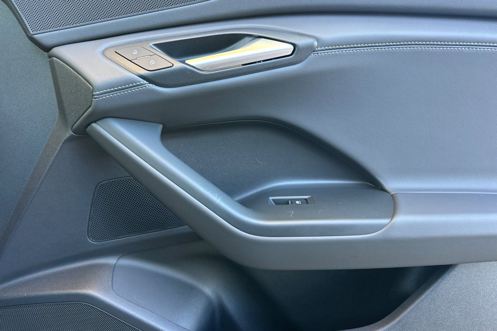 2025 Audi Q6 e-tron Prestige quattro
