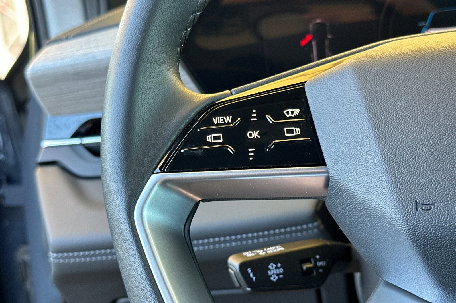 2025 Audi Q6 e-tron Prestige quattro