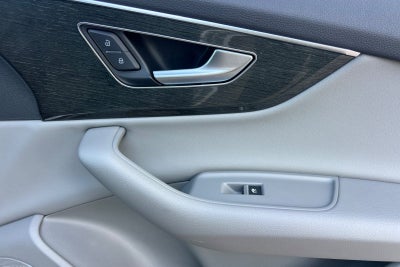2020 Audi Q7 45 Premium Plus quattro