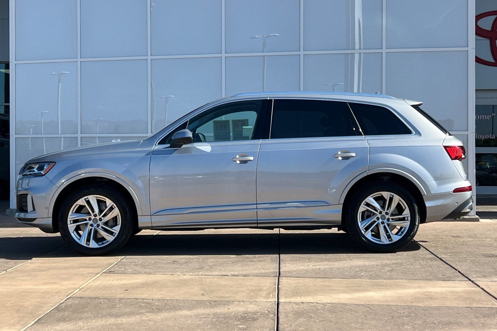 2020 Audi Q7 45 Premium Plus quattro